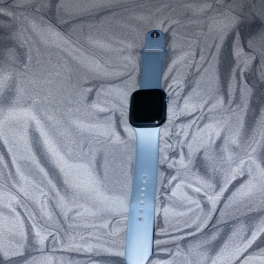SERIES 8 AppleWatch